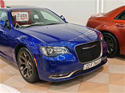 کرایسلەر 300